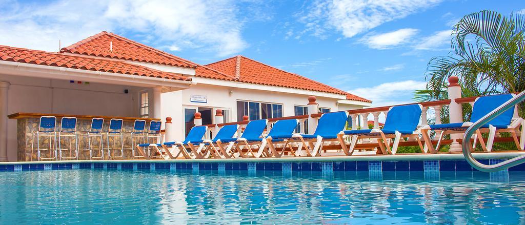 Hotel Alexandrina Kingstown Exterior foto