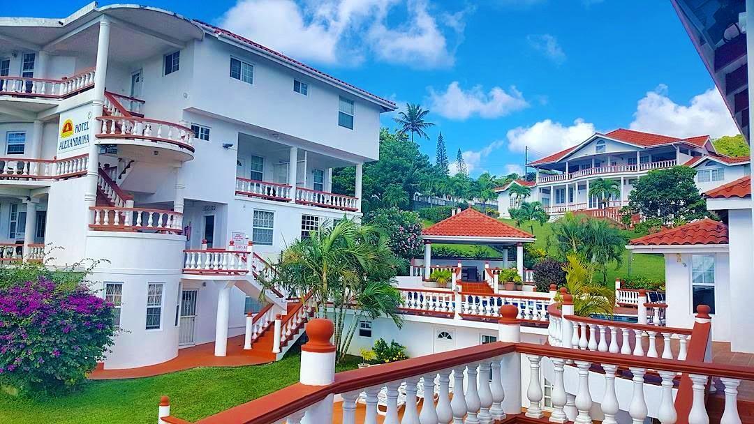 Hotel Alexandrina Kingstown Exterior foto
