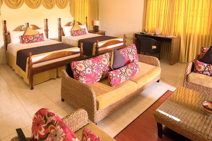 Hotel Alexandrina Kingstown Exterior foto